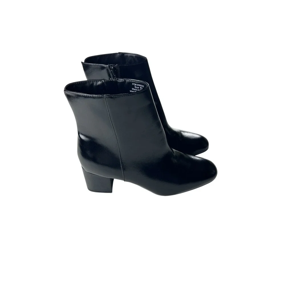 Journee Collection‎ Womens Black Faux Leather Block Heel Ankle Boots Size 9.5M